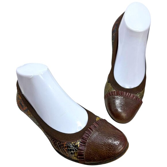 Anyi Lu Brown Snake Embossed Cap Toe Ballet Flats - Picture 11 of 11